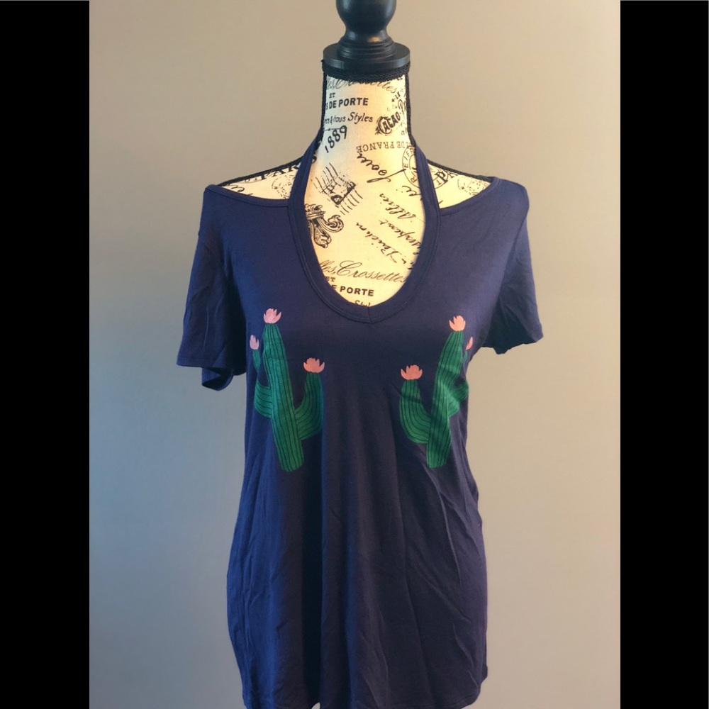 Graphic tee